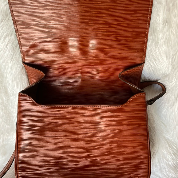 Cartouchiere crossbody bag MM - Picture 7 of 16